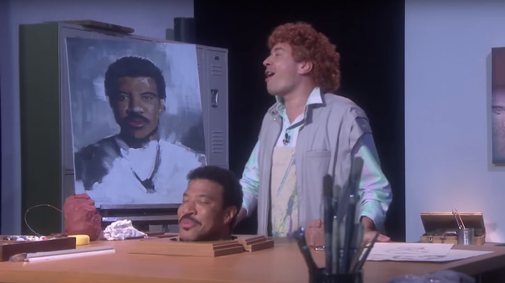Watch Lionel Richie, Jimmy Fallon Reimagine 'Hello' Video