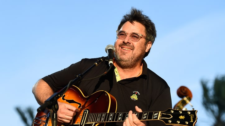 Lyle Lovett and Vince Gill Pair Up, Pare Down for Winter Tour
