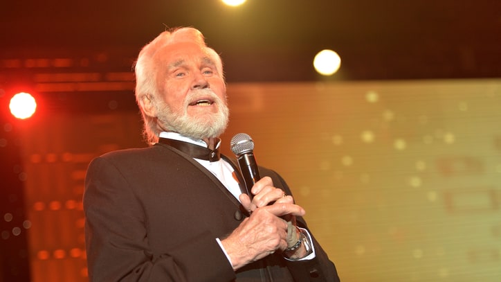 Kenny Rogers on Christmas Album, New Hotel and 'Obsessive' Career Moves