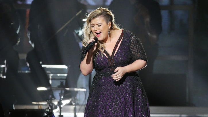 Kelly Clarkson Cancels All Remaining 2015 Tour Dates
