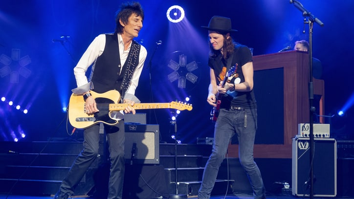 Watch Ronnie Wood Join Rising Folk-Rocker James Bay for Faces Cover