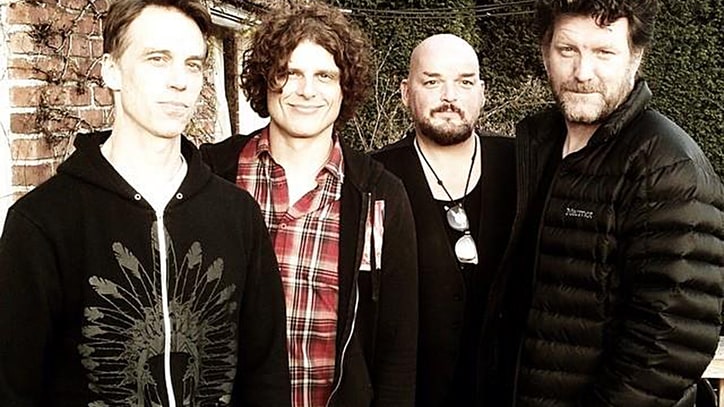 Hear Grunge Supergroup Ten Commandos' 'Staring Down the Dust'