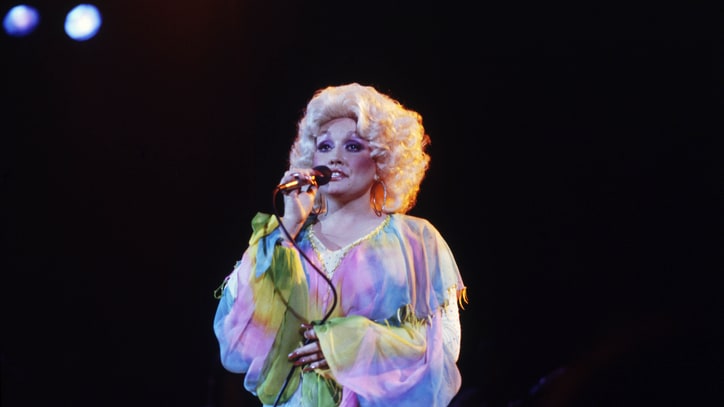 Watch Dolly Parton and Cher's Bizarre 'Heaven and Hell' Duet