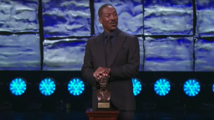 Watch Eddie Murphy Do Cosby at Awards Ceremony Stand-Up