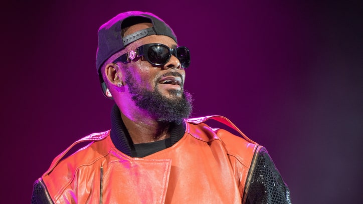 Watch R. Kelly Host Mansion Blowout With Snoop in 'Backyard Party' Video