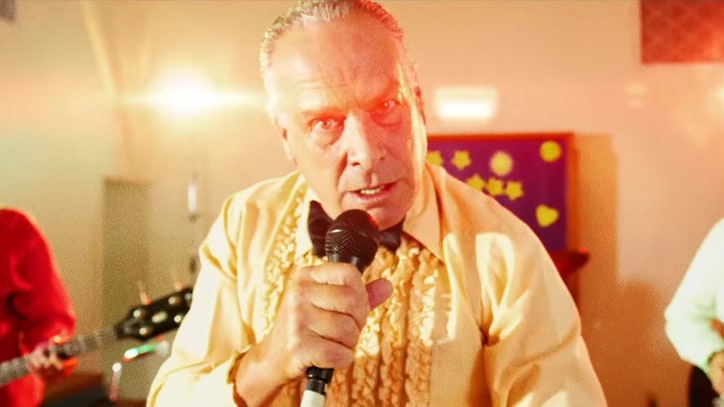 Faith No More Age Gracefully, Psychedelically in 'Sunny Side Up'