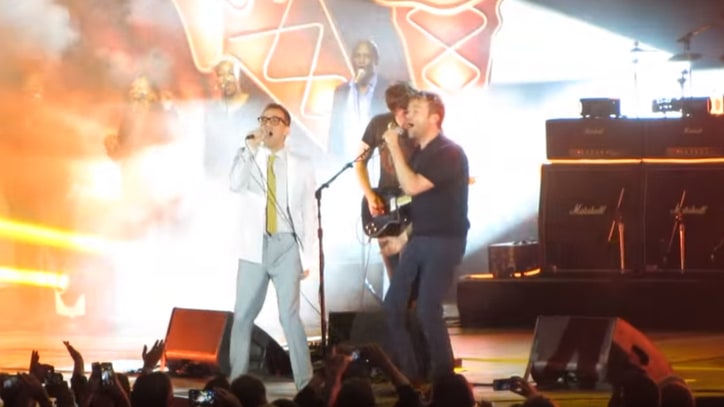 Watch Blur Recruit Fred Armisen for Live, Cali-Themed 'Parklife'