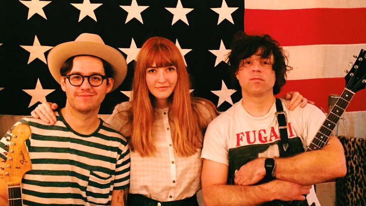 How Ryan Adams' Bromance Led to '1989' Cover, 'Classic' La Sera LP