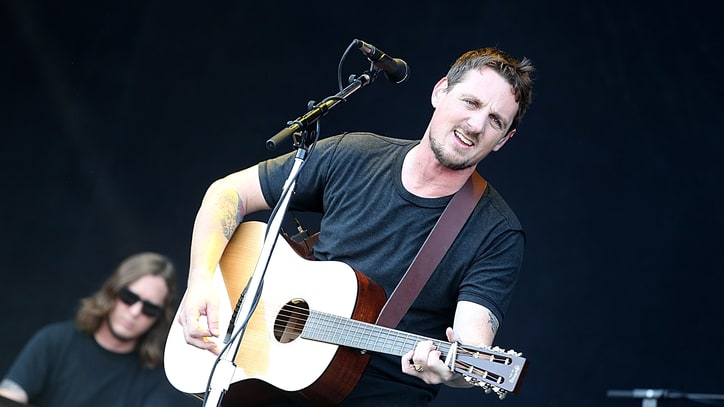 See Sturgill Simpson Cover Orbison and Zeppelin, Break Up Fan Fight