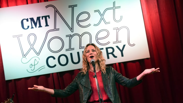 Jennifer Nettles, CMT Champion the Next Women of Country