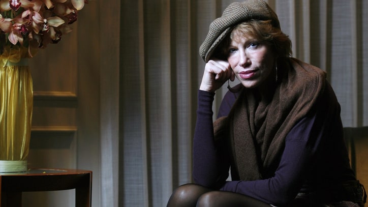 Carly Simon Reveals Childhood Sexual Abuse