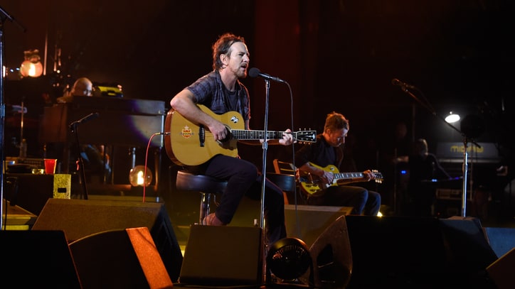 Watch Pearl Jam Cover U2's 'A Sort of Homecoming' at Colombia Concert