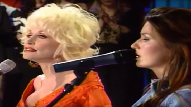 Flashback: See Shania Twain, Dolly Parton Sing 'Coat of Many Colors'