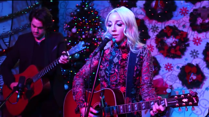 See Ashley Monroe's Delicate Cover of Joni Mitchell's 'River'