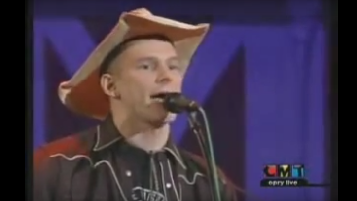 Flashback: See Hank 3 Honor Hank Sr. With 'Howlin' at the Moon'