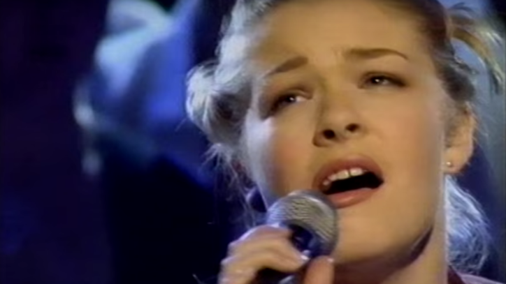 Flashback: See LeAnn Rimes Yodel on 'Top of the Pops'