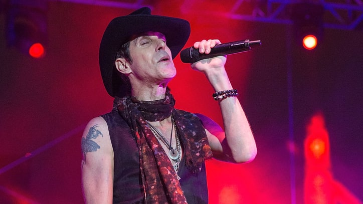 Perry Farrell: David Bowie Was 'On a Godlike Level'