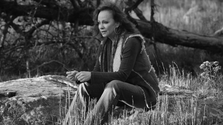 See Reba McEntire's Moving 'Just Like Them Horses' Video