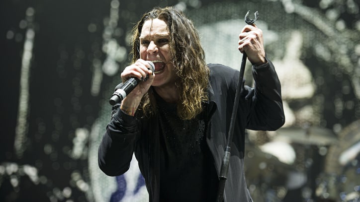 Black Sabbath Thrill With Hits-Heavy 'The End' Set in Chicago