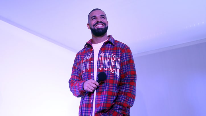Drake, Meek Mill Trade Disses on New Tracks