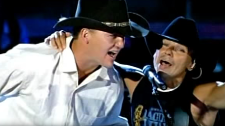 Flashback: See Peyton Manning Duet With Kenny Chesney