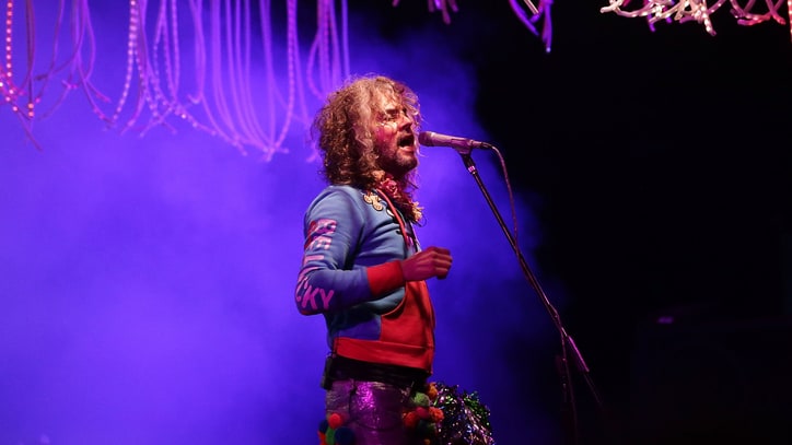 Watch Flaming Lips' Eight-Song Tribute to David Bowie