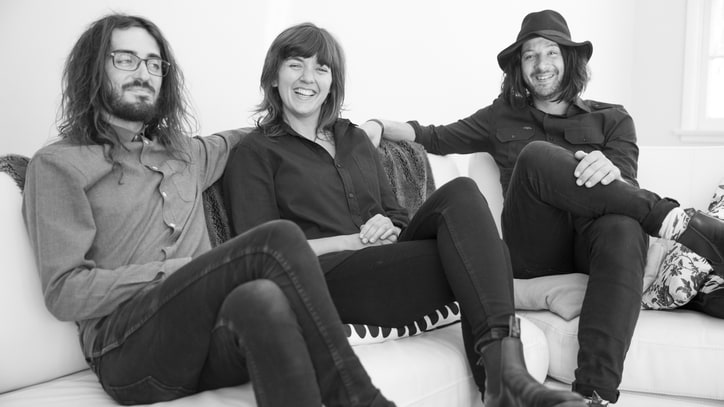 See Photos of Courtney Barnett Preparing for the Grammys