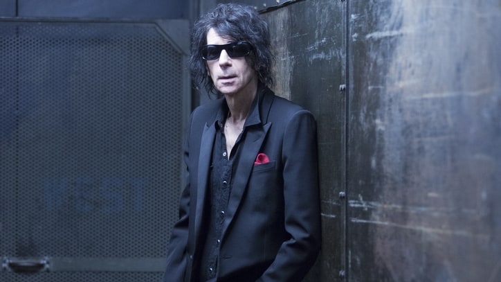 Hear J. Geils Band Singer Peter Wolf's Soulful New Solo Song