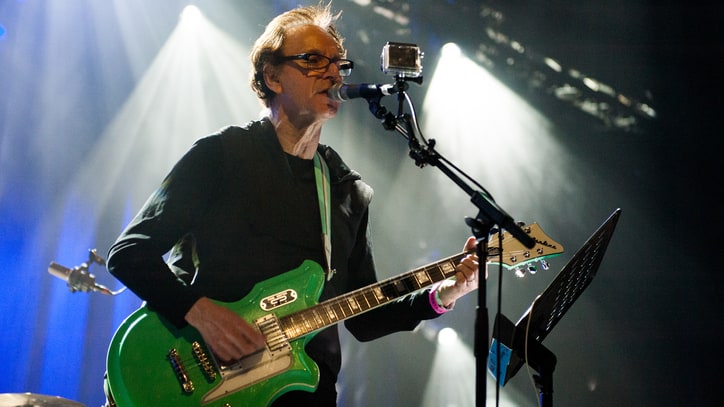 Hear Wire's Stirring, Shivering New Song 'Nocturnal Koreans'