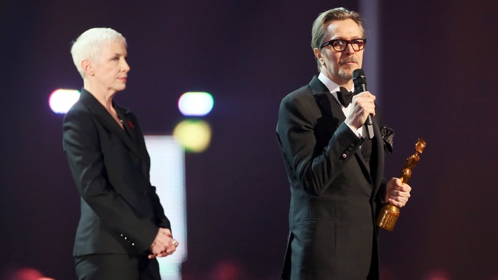 Watch Annie Lennox, Gary Oldman Pay Tribute to David Bowie at Brit Awards