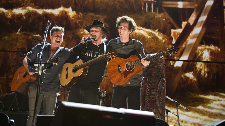 Neil Young Talks 'Effortless' New LP With Promise of the Real
