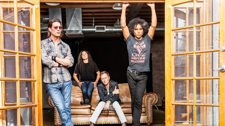 Guns N' Roses Tap Alice in Chains for Las Vegas Shows