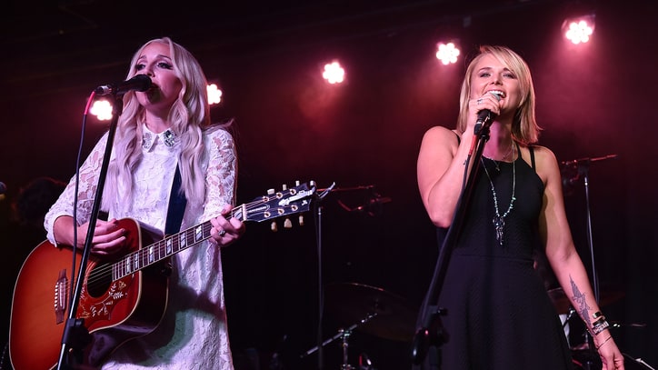 See Miranda Lambert and Ashley Monroe Sing 'You've Got a Friend'