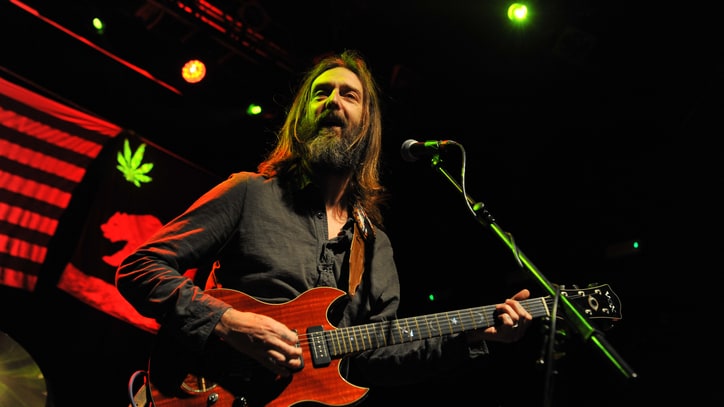 Chris Robinson on New Radio Show, Why Black Crowes Will Never Play Again