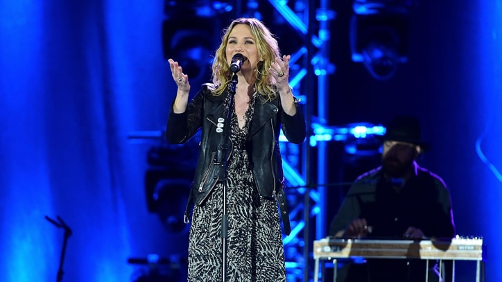 Jennifer Nettles and Jennifer Lopez Record Secretive Duet