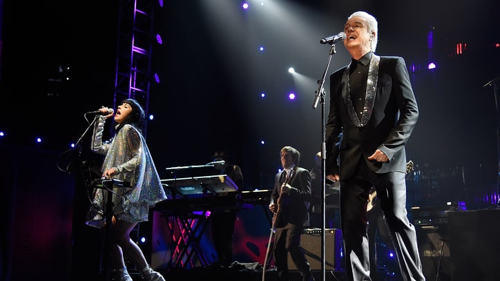 Watch David Bowie Tribute at Rock and Roll Hall of Fame Ceremony