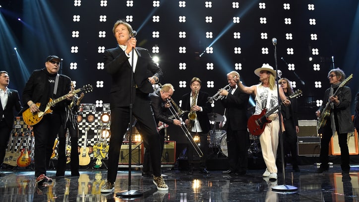 15 Best Moments at the Rock and Roll Hall of Fame 2016 Induction