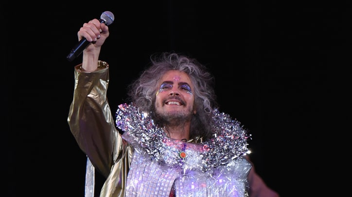 Watch Wayne Coyne Sing About Musical Heroes, Witness Protection Stint
