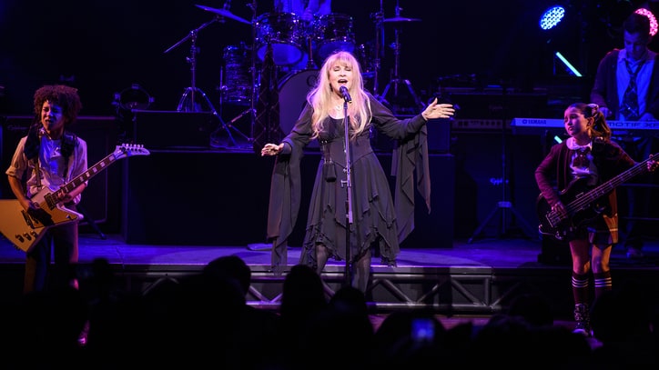 See Stevie Nicks' Spirited 'Rhiannon' Performance at 'School of Rock'