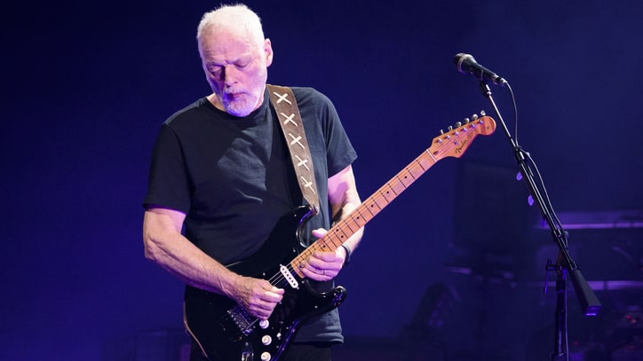 Watch David Gilmour Seamlessly Blend 'Comfortably Numb,' 'Purple Rain'