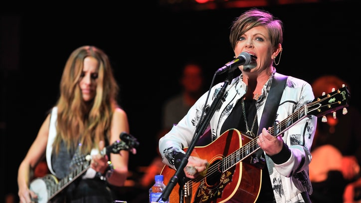 See Dixie Chicks' Stripped-Down Cover of Beyonce's 'Daddy Lessons'