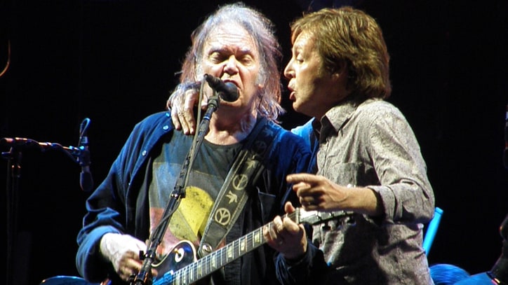 Flashback: Neil Young and Paul McCartney Play 'A Day in the Life'