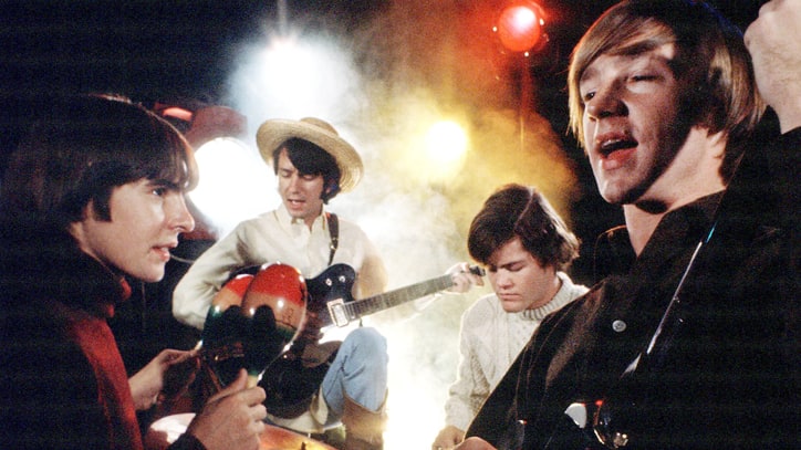 Flashback: The Monkees Play 10-Minute, Psychedelic 'Listen to the Band'