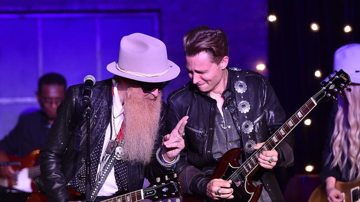 See Billy Gibbons Jam ZZ Top Hits With Frankie Ballard, Orianthi