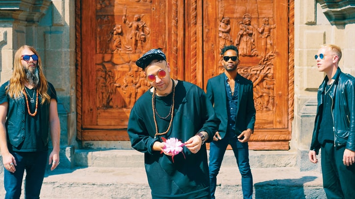 Unknown Mortal Orchestra Tackle 'First World Problem' on Dancefloor