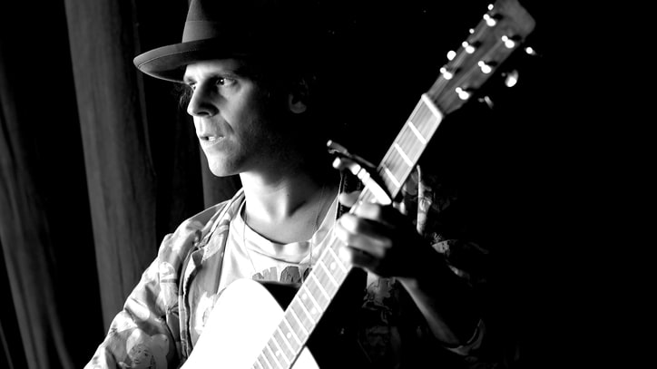 See Langhorne Slim and Jill Andrews' Trippy 'Sea of Love' Video