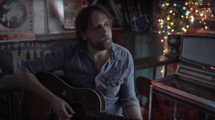 See Hayes Carll's Ultimate Father's Day Tribute 'Magic Kid'