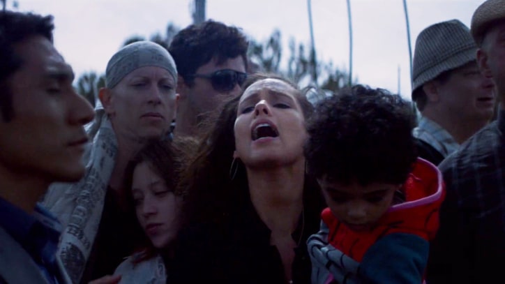 See Alicia Keys' Moving Tribute to Refugee Crisis in 'Let Me In' Film