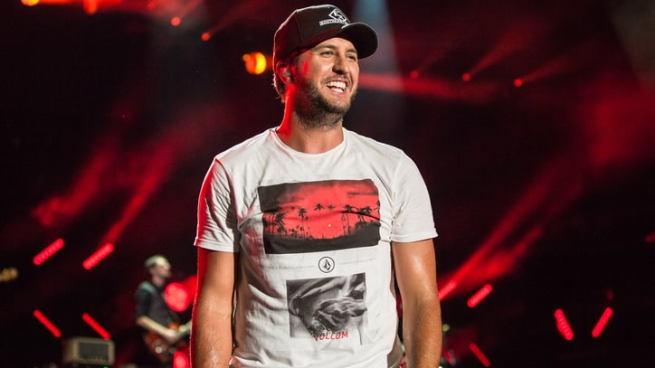 Luke Bryan Reveals First-Ever Farm Tour EP