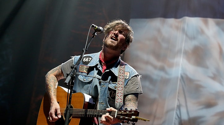 Hear Butch Walker Mix Twang and Rock on New Song 'Stay Gold'